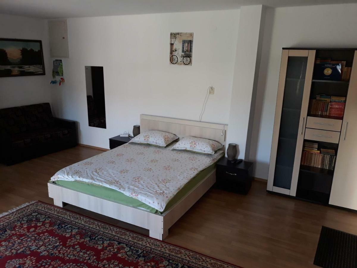 Casa Andi Appartement Turda Buitenkant foto